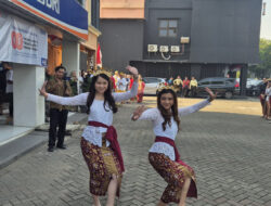 BRI Kanca Kalideres Meriahkan HUT ke-80 Republik Indonesia dengan Fashion Show Nuansa Kemerdekaan