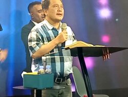 Pengkhotbah Penuh Api: Ev. Daud Tony dan Suara Profetik Zaman Ini