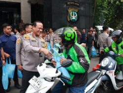 Kapolda Metro Jaya Gelar “Jumat Peduli”, Ojol Siap Jadi Mitra Jaga Jakarta