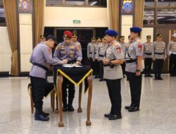 Kapolri Pimpin Sertijab Kabaintelkam dan Dankor Brimob Polri