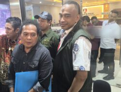 Firdaus Oiwobo Menyatakan Dirinya Belum Ada Penetapan Tersangka