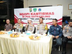 Ngopi Kamtibmas, Polisi Sosialisasi Bahaya Judi Online hingga Narkoba ke Warga Kelapa Gading