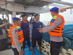 Satpolairud Polres Kepulauan Seribu Gencarkan Patroli Laut Dialogis, Antisipasi Tindak Kejahatan Laut dan Gangguan Kamtibmas di Perairan Seribu