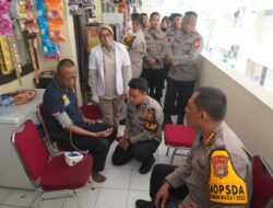 Brimob Polda Metro Jaya Laksanakan Anjangsana Anggota Sakit Menahun Sambut HUT ke-80 Korps Brimob Polri