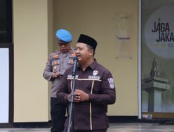 Anggota Polres Kepulauan Seribu Dapat Siraman Rohani dari Ustaz Helga Arfian, Kapolres: Iman Kuat, Kinerja Hebat!