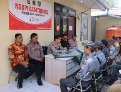 Ngopi Kamtibmas di Pulau Kelapa, Kapolres Kepulauan Seribu Ajak Warga Perkuat Siskamling dan Jaga Jakarta+
