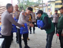 Jum’at Peduli di Marina Ancol, Polres Kepulauan Seribu Hadirkan Pemeriksaan Kesehatan Gratis dan Sembako untuk Ojol dan Warga