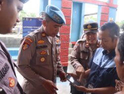 Propam dan Siwas Polres Kepulauan Seribu Sosialisasikan Barcode Yanduan Online di Marina Ancol