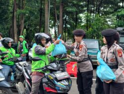 Polda Metro Jaya Hadir untuk Ojol dan PHL Lewat Program Jum’at Peduli*
