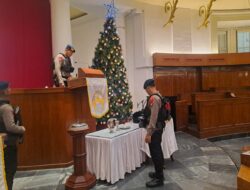 Brimob Metro Jaya Laksanakan Sterilisasi Gereja Immanuel, Pastikan Pelayanan Keamanan Ibadah Natal di Jakarta