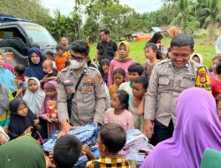 Bhakti Pendidikan Polri, Kapolda Aceh Kirim Bantuan Perlengkapan Sekolah untuk Anak-anak Desa Seumadam