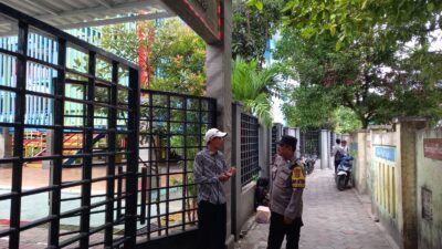 Bhabinkamtibmas Pulau Harapan Laksanakan Strong Point di SMPN 260 Jakarta, Fokus Keamanan dan Pencegahan Bullying