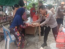 Polsek Kelapa Gading Salurkan Bantuan Makanan bagi Warga Terdampak Banjir di Pegangsaan Dua