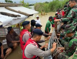 Brimob Polda Metro Jaya Gerak Cepat Perbaiki Tanggul Jebol Muara Gembong