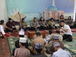 *Satgas Ops Damai Cartenz Salurkan Bantuan Sosial, Hangatkan Hati Santri dan Anak Panti di Jayapura*