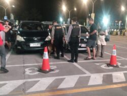 Polda Banten mengerahkan dua unit anjing pelacak (K9) untuk menyisir kendaraan pemudik di Dermaga Eksekutif Pelabuhan Merak,