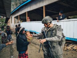 Tak Semua Bisa Pulang: Rindu yang Disimpan Demi Indonesia Tetap Tenang*