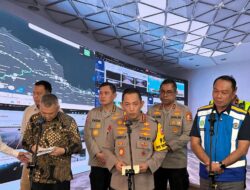 Kapolri Tinjau Arus Balik Lebaran di Jati Asih Pastikan Perjalanan Masyarakat Aman dan Nyaman*