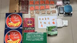 *Polisi Bongkar Peredaran Sabu 1 Kg dan 1.694 Ekstasi di Senen, Satu Pelaku Diamankan*