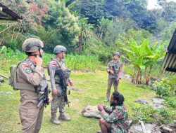 *Patroli Humanis di Puncak Jaya: Satgas Damai Cartenz Bangun Kepercayaan Warga dari Kampung ke Kampung
