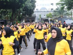 Polwan Polda Metro Jaya Rayakan Hari Kartini dengan Olahraga dan Aksi Bersih Lingkungan