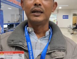 *Pemohon SIM Sampaikan Terima Kasih atas Pelayanan Satpas Daan Mogot*