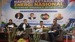 Indonesia Berisiko Terjebak antara Batu Bara dan Energi Terbarukan