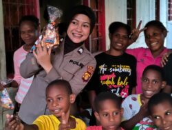 *Tawa Anak-Anak Papua Sambut Kehadiran Satgas Damai Cartenz, Hangatkan Panti Asuhan di Keerom*