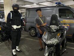 *Patroli Brimob Dan Perintis Cegah Balap Liar Saat Patroli Dini Hari di Pinang Ranti Jaktim*