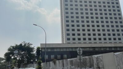 Poros Mahasiwa Jakarta Raya, Mendesak Copot Dirut PT PLN Darmawan Prasodji dan Dirut SDM PT PLN Yusuf Didi Stiarto