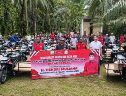 Ini Bukti Nyata, Bukan Janji’—Warga Aceh Jaya Apresiasi Bantuan Becak Barang dari H. Hendri Muliana