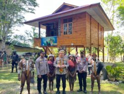 *Astamaops Kapolri Berbagi Semangat Belajar Bersama Anak-Anak Papua di Pusat Olah Seni Wesaput*