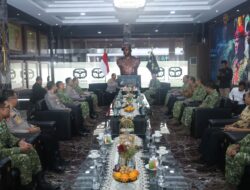 *Kapolda Metro Jaya dan Pangdam Jaya Sambangi Mako Kopassus Cijantung, Pererat Sinergi Bersama Pangkopassus*