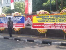 Ketua DPW PWDPI KEPRI Hatik Hidayati Setiowati mewakili masyarakat poros dan bati mengawal jalannya sidang kasasi di MA