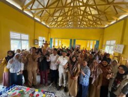 Reses 12 Titik Lampung  Tengah Munir Abdul Haris Serap Aspirasi , Serahkan  Bantuan & Umumkan Alokasi Jalan Terbesar  Se-Lampung