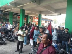 Pedagang Pasar Sunter  Agung Podomoro Geruduk Balai Kota, Tolak Revitalisasi
