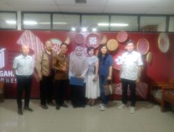 Warga Sacna Nusantara Audiensi ke Sudin Pertamanan, Tolak Pembangunan Atap Auning di RTH RW 17 Sunter Agung