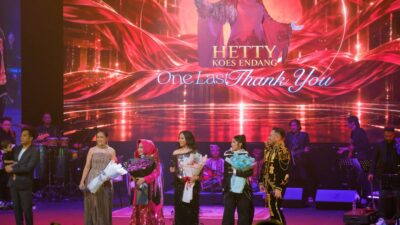 Gubernur Jawa Barat KDM Beri Kejutan di Panggung Perpisahan Hetty Koes Endang